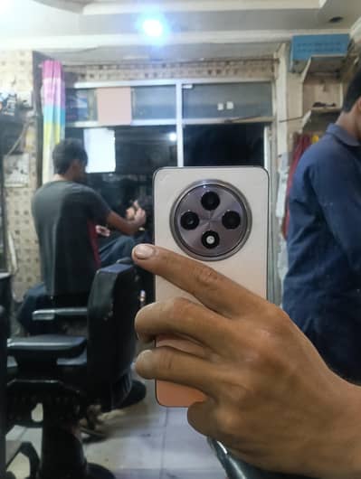 OPPO Reno12 F