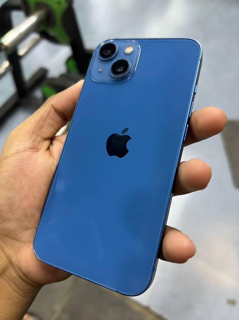 Apple iPhone 13 2
