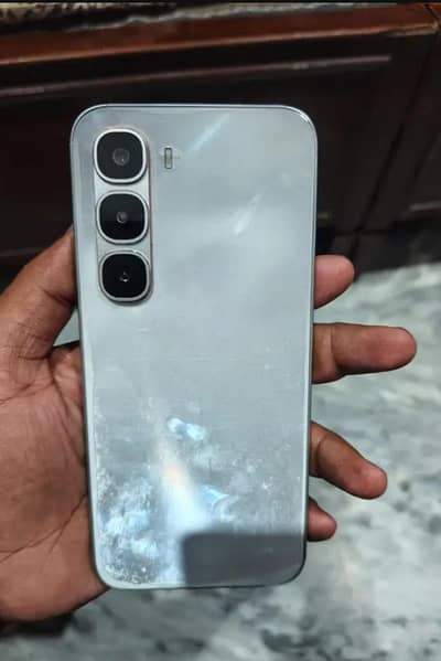 Infinix hot 60 pro 8/128gb with full box