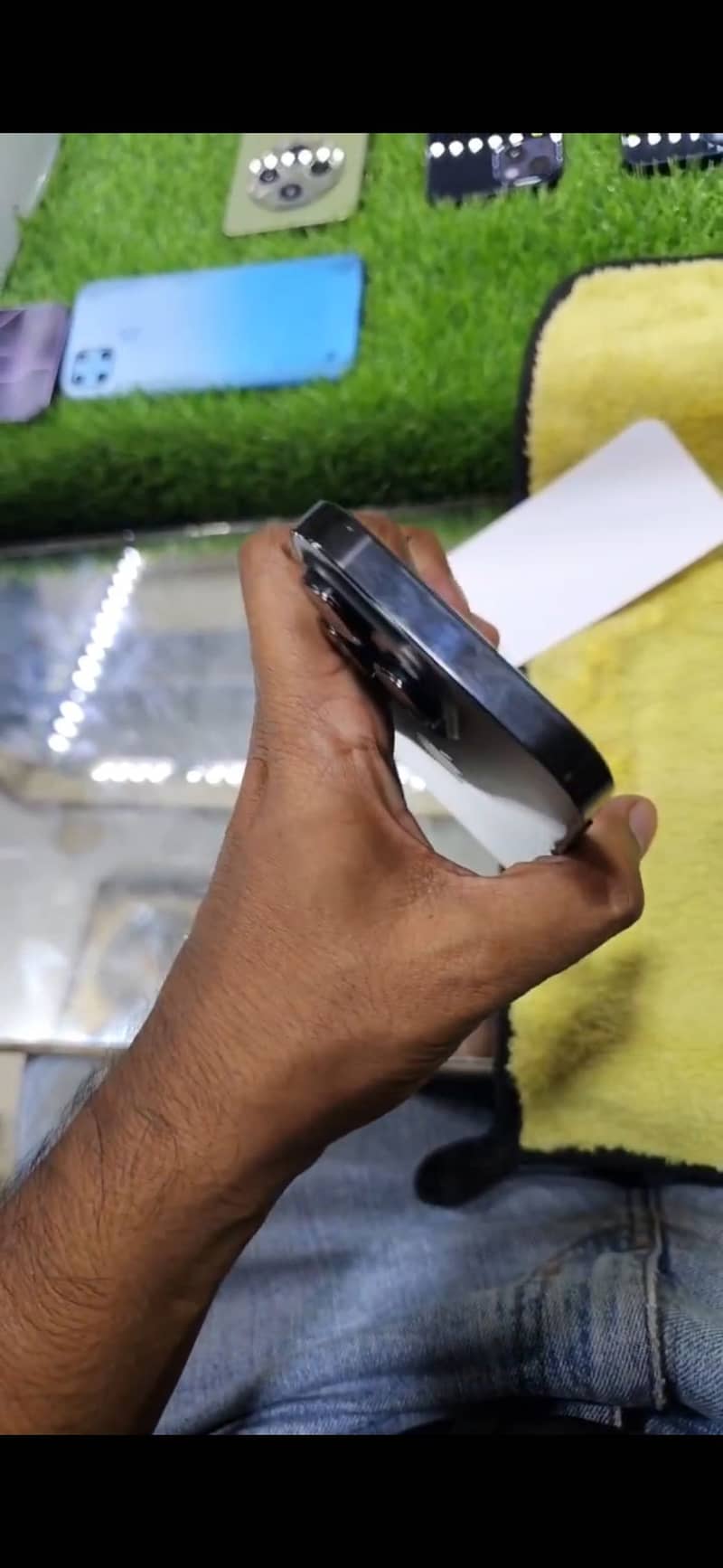 Apple iPhone 15 Pro 0
