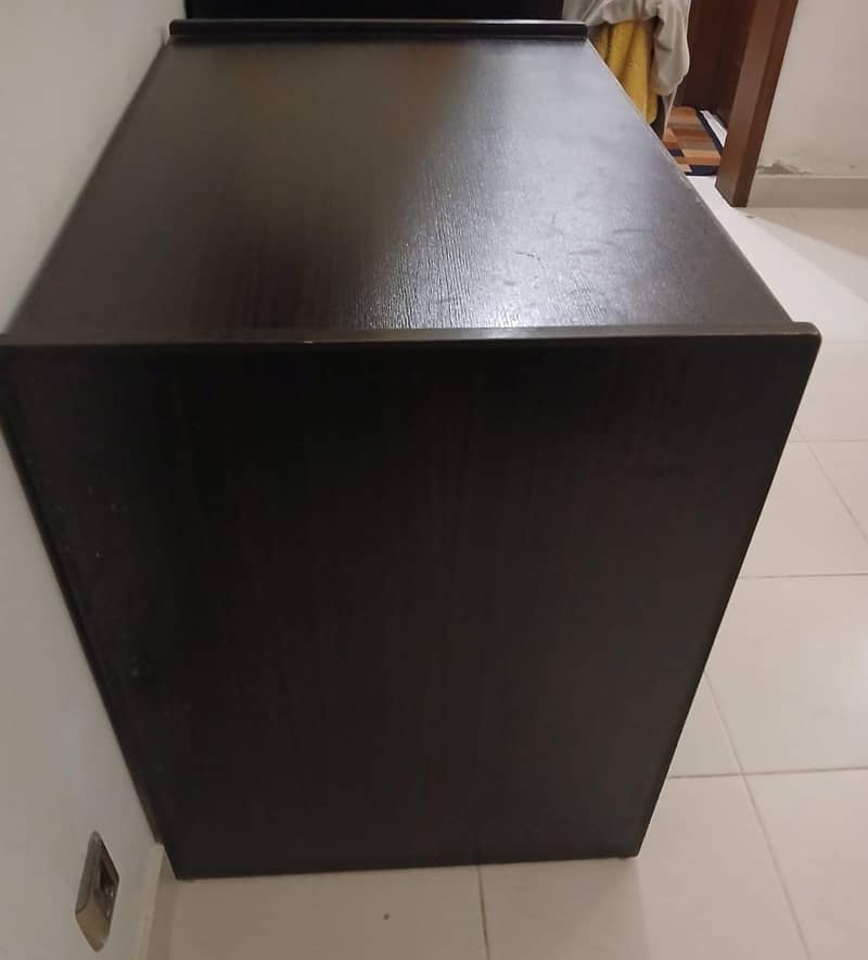 Study / Computer Table – Good Condition 2