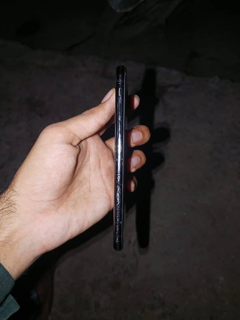 Apple iPhone X 6
