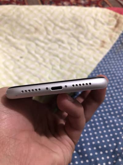 Apple iPhone XR