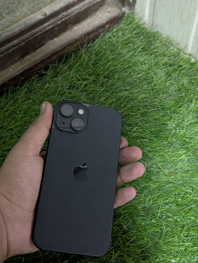 Apple iPhone 15 6