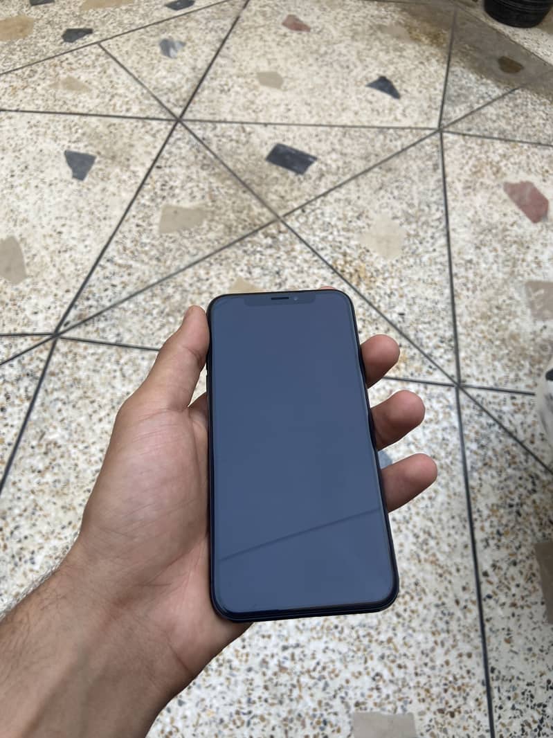 Apple iPhone X 3