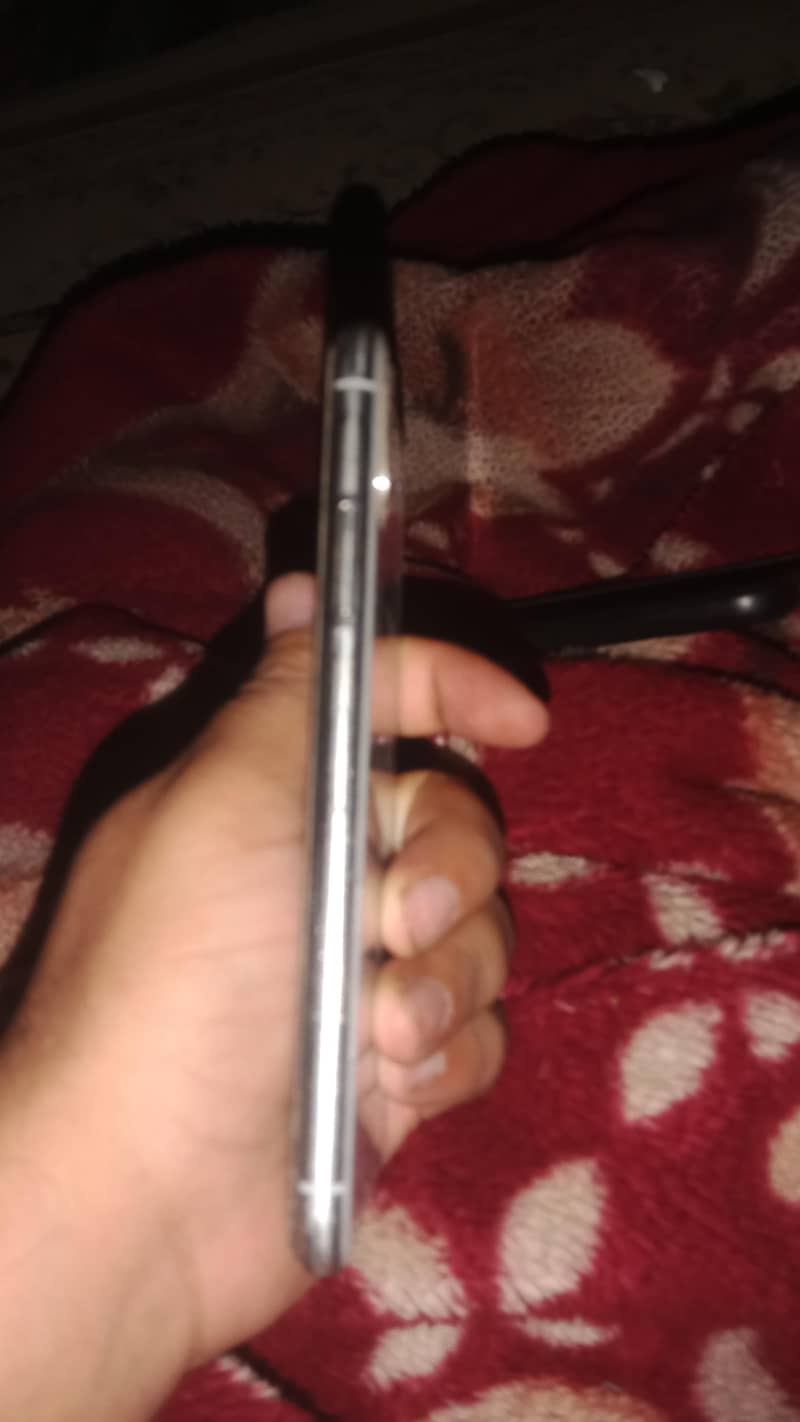 Apple iPhone X 2
