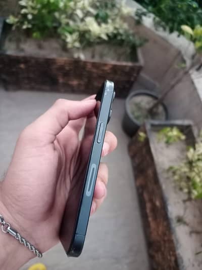 Apple iPhone 15 Pro