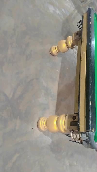 one hand use new condition