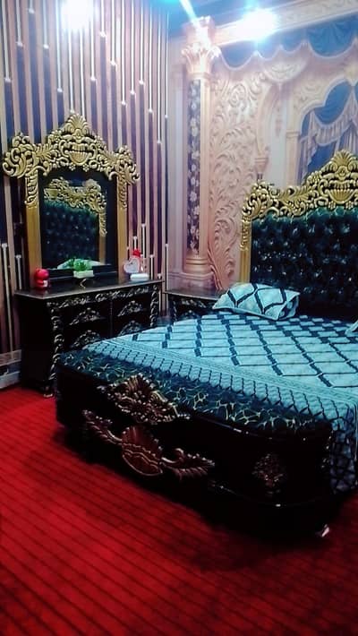 black golden bed set for sale ,