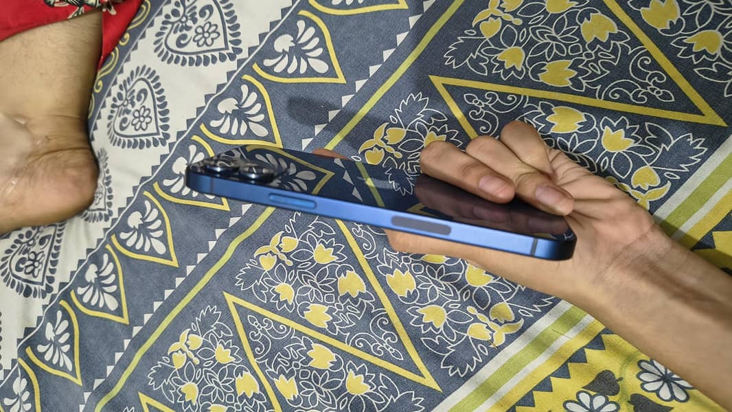 Apple iPhone 12 2
