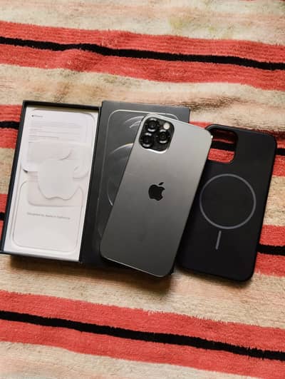 iphone 12pro 256 GB with box