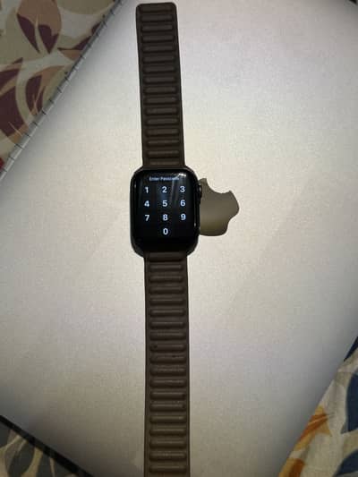 Apple Watche series 5 (urgent sale)