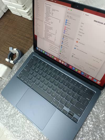 MACBOOK AIR M2 2022 13 INCH 16GB RAM 1TB SSD NON ACTIVE FULL WARRANTY