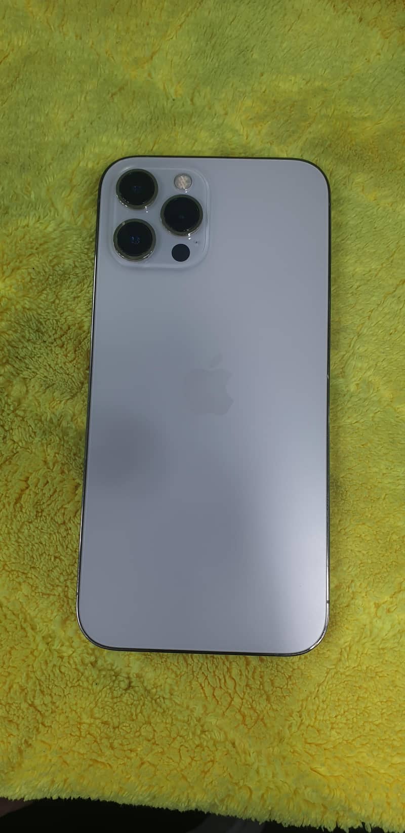 Apple iPhone 12 Pro Max 2