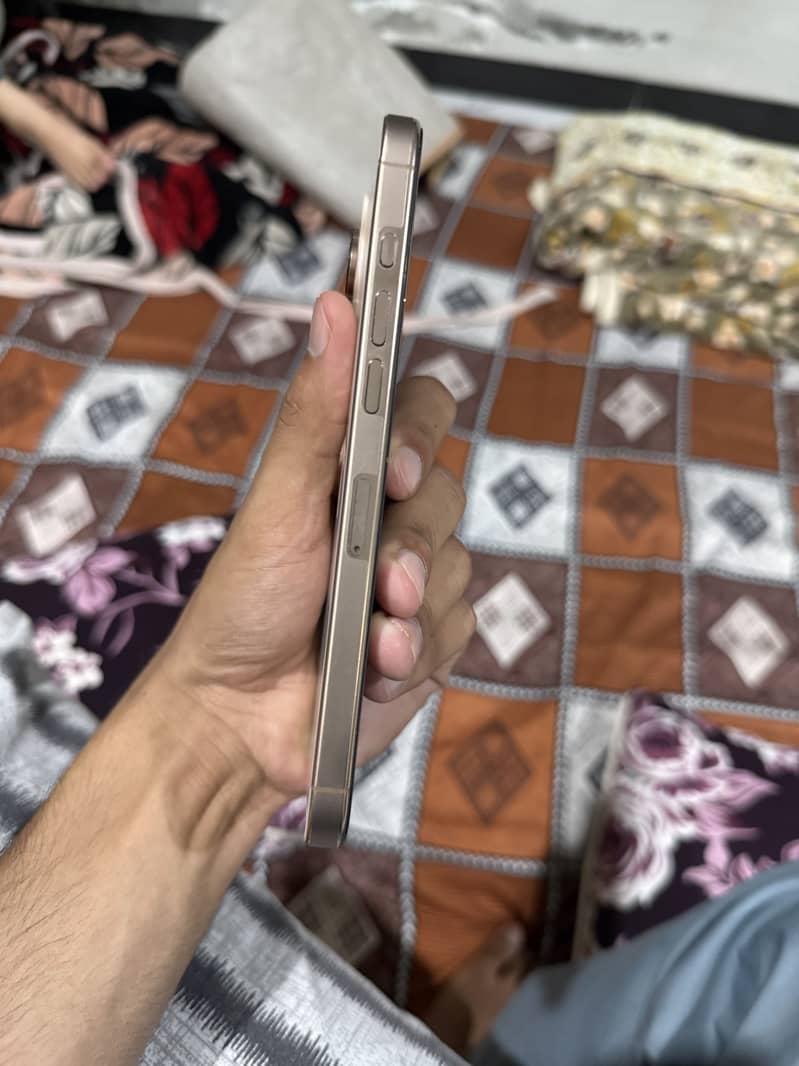 Iphone 16 pro max 0