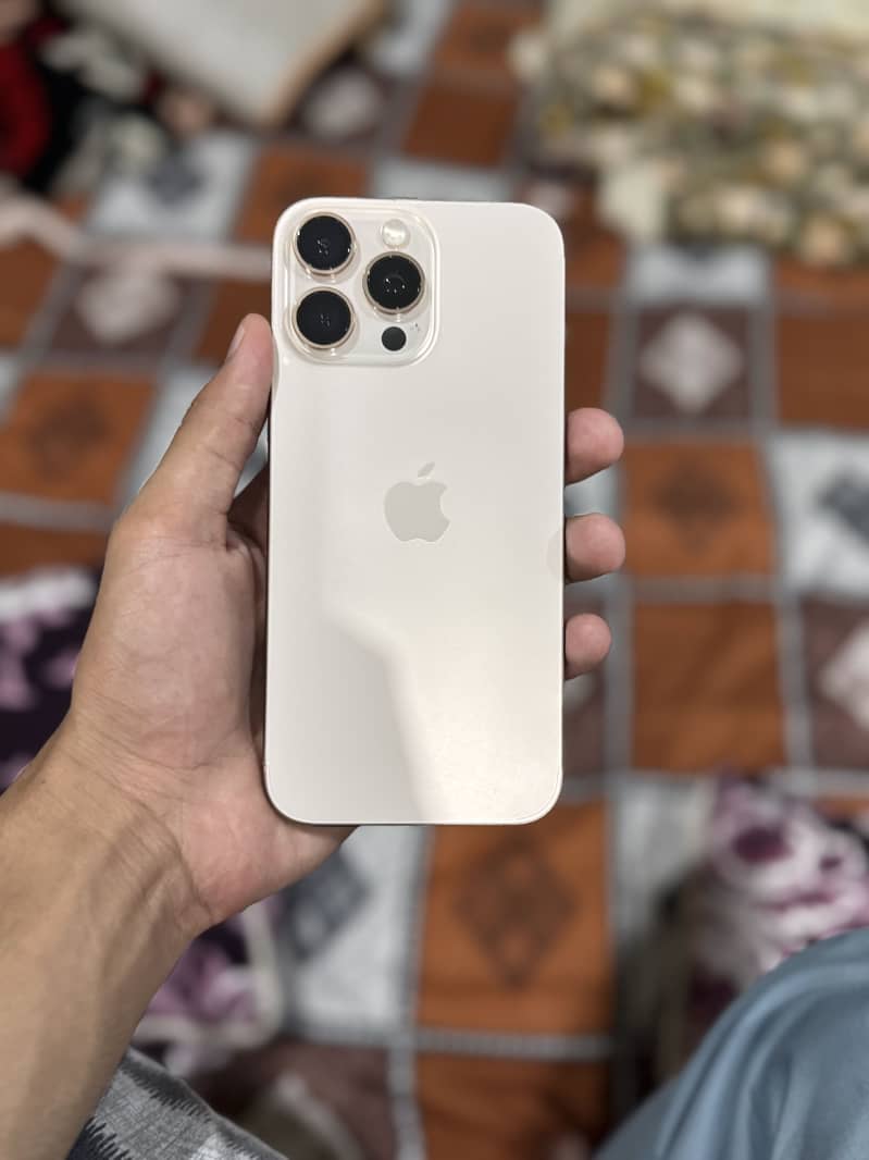Iphone 16 pro max 1