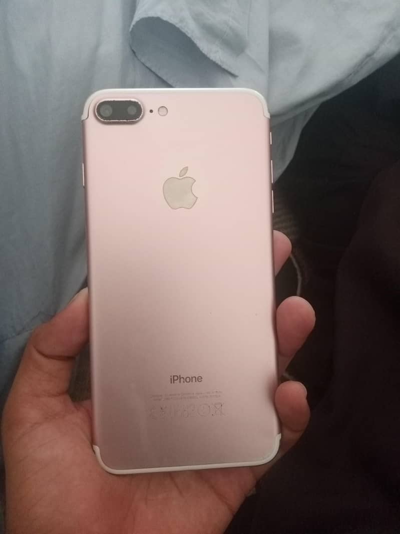 Apple iPhone 7 Plus 0
