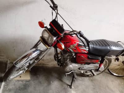old model ka shok karny waly log bas 1994 model lakin engine new bilku