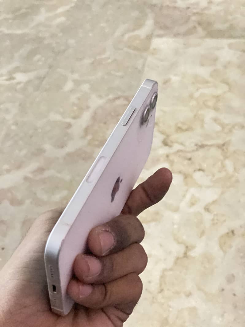 Apple iPhone 12 3