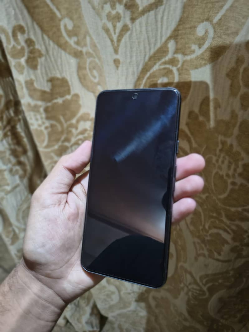 Google Pixel 8 5