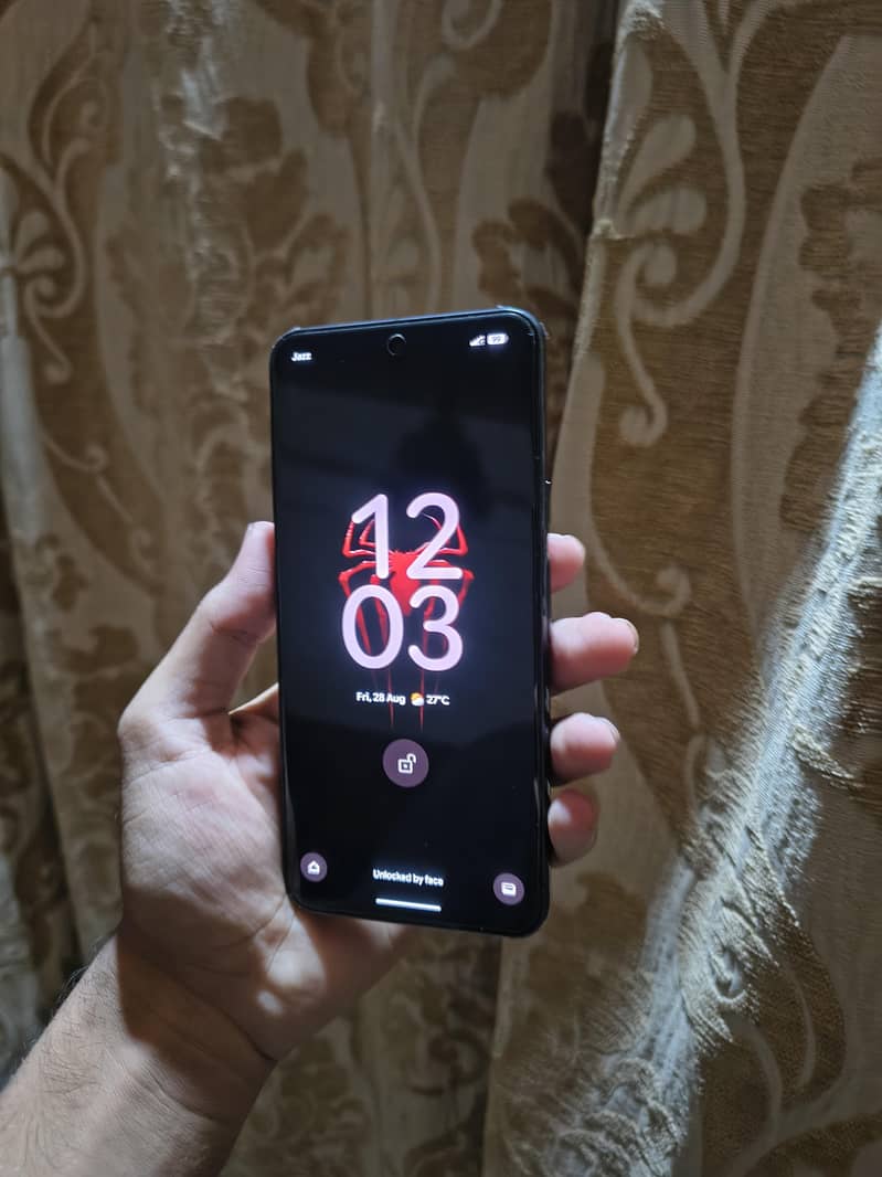 Google Pixel 8 6