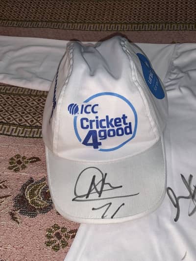 Cap Signed By Cricketer Naseem Shah