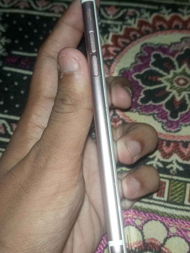 Apple iPhone 6S 2