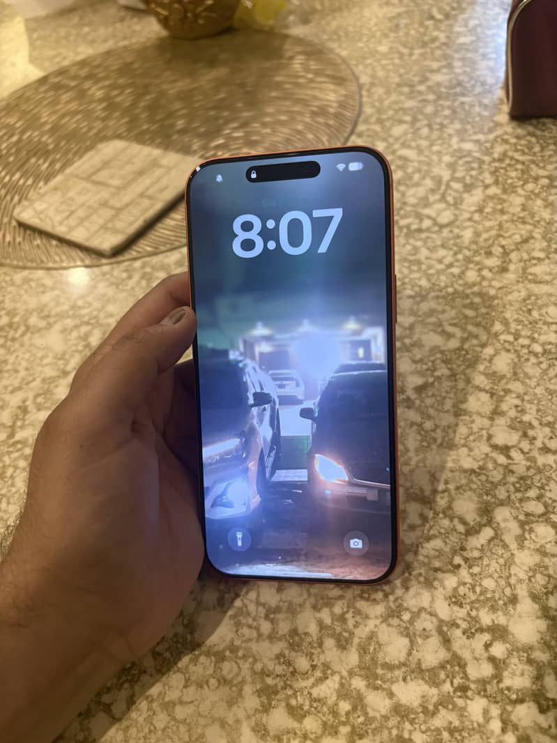 Apple iPhone 17 Pro Max 3
