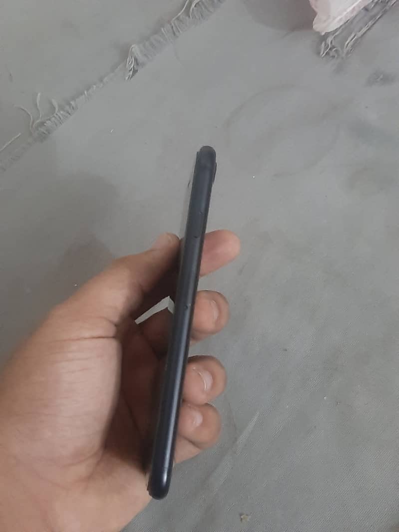 Iphone se2 1