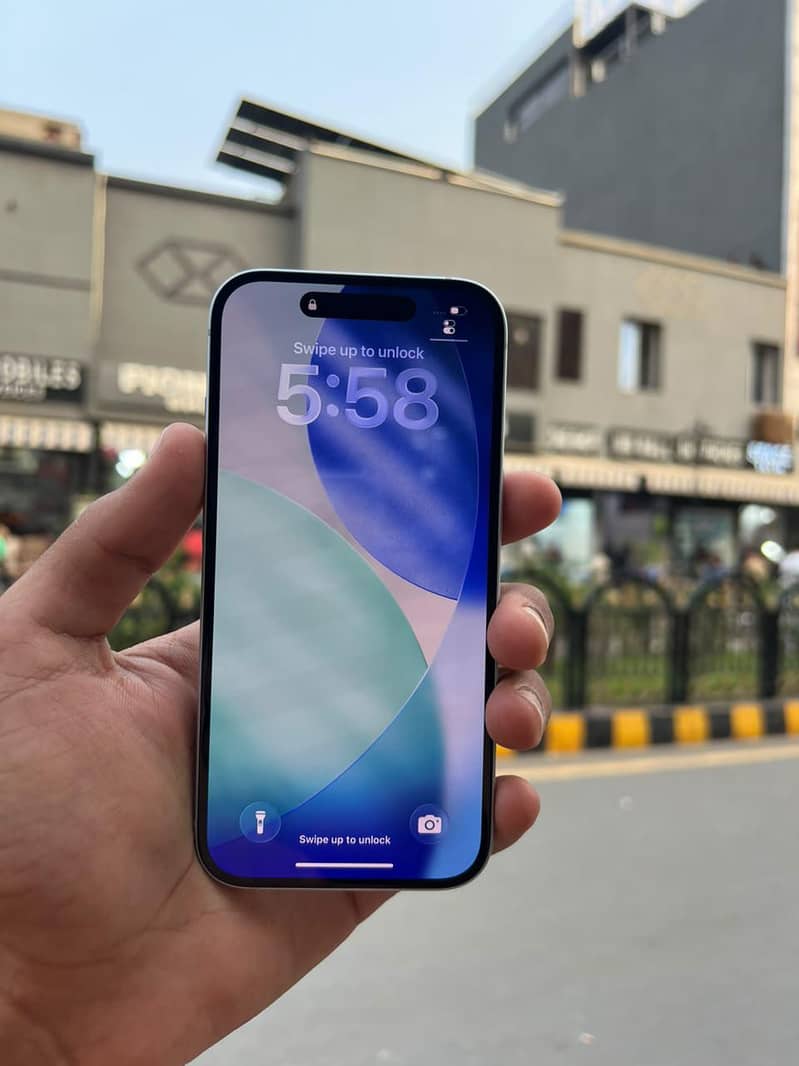 Apple iPhone 15 1