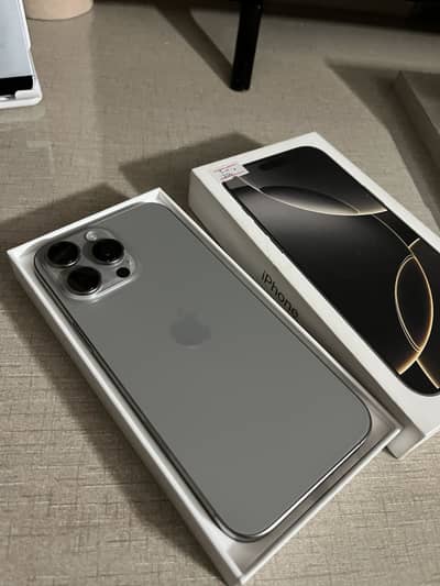Apple iPhone 16 Pro Max