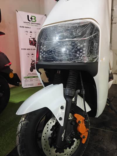 Crown Electric bicke Scooty