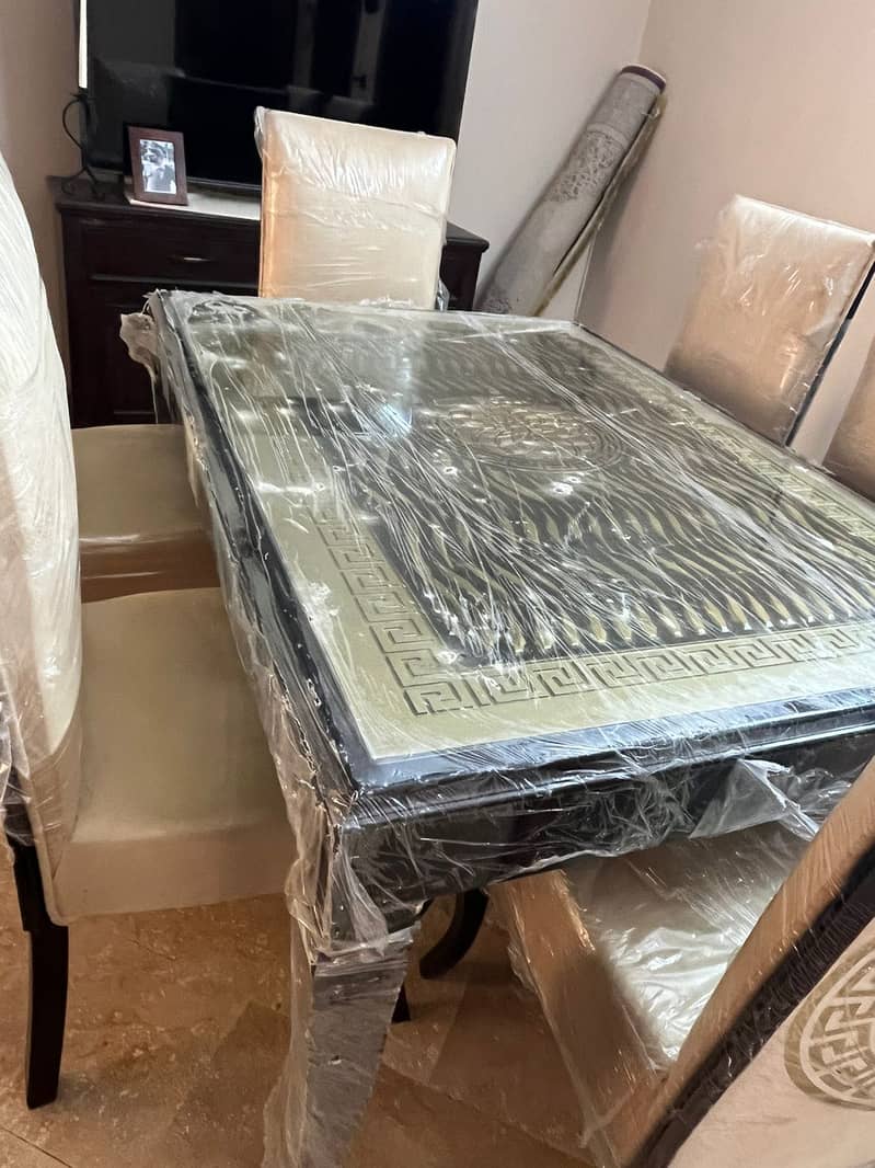 Dining table 3
