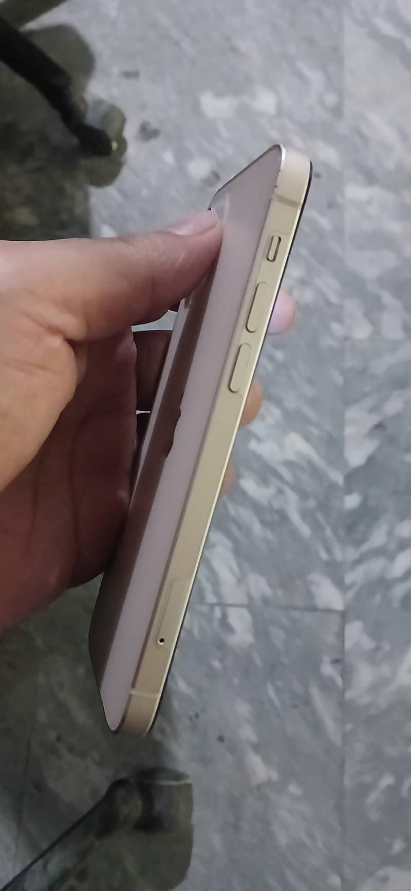 Apple iPhone 12 2
