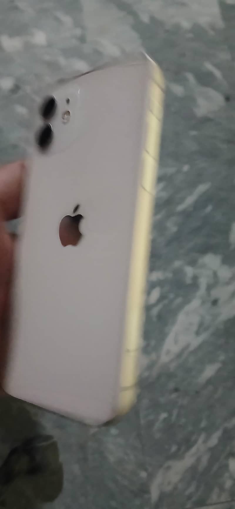 Apple iPhone 12 3