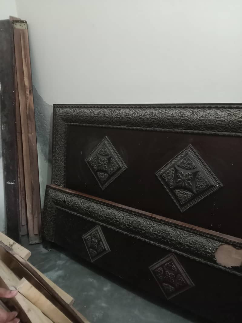 good condition bed 1