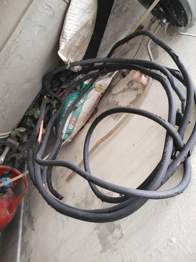 20/22 feet ka pipe he AC ka 03242360305