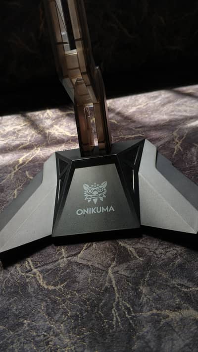 Onikuma headphone stand
