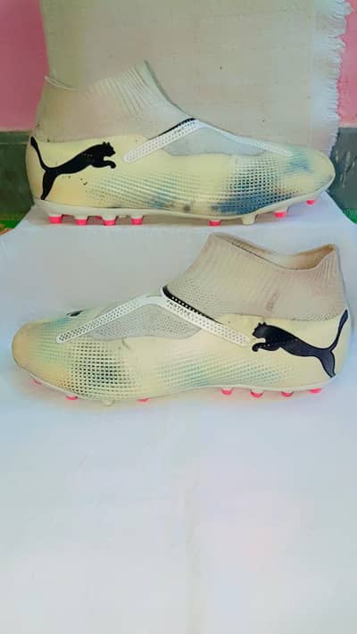 Football shoes original #nike#adidas#aisics#puma#newballane#predoter#