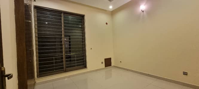 E 11 Main Road House Sale 6 Marla Triple Story All Factiles Available Ideal Location Gas Electric Water Boring Available