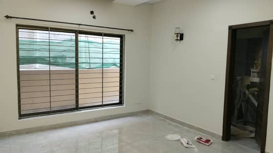 E-11 Open Lower Ground 3 Bed 3 Bath Drawing Tv Lounge Kitchen Separate Meter Gas Separate Gate All Factiles Available Ideal Location Gas Electric Available