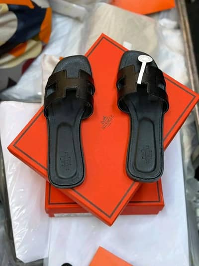 imported itlay 8 number slipper