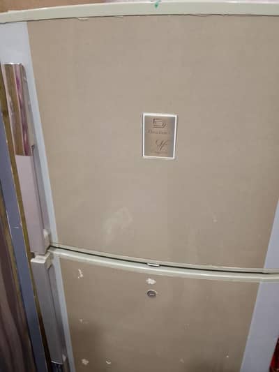 Dawlance Refrigerator | Spacious & Reliable | Rs. 25,000