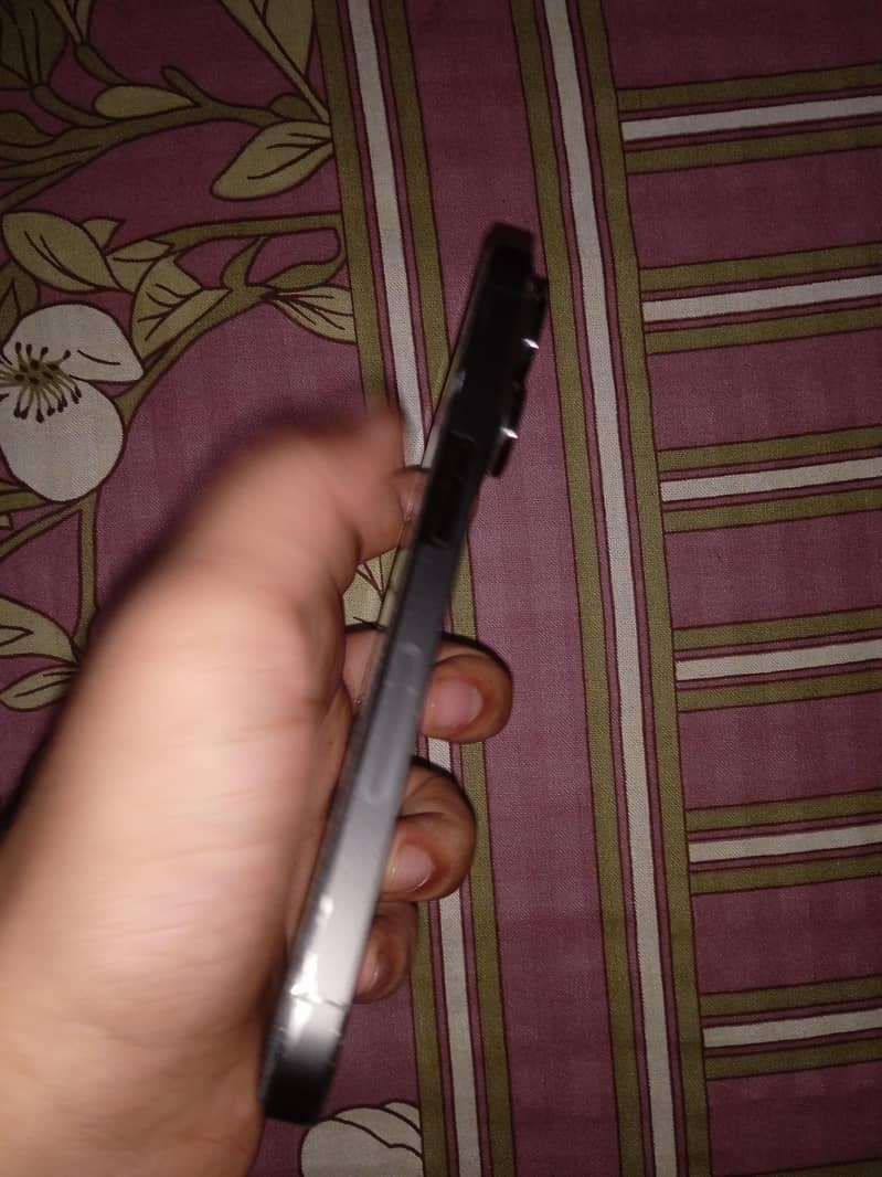 iPhone 14 pro 1