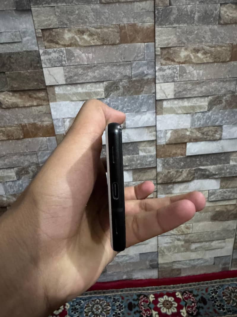 Google Pixel 6a 1