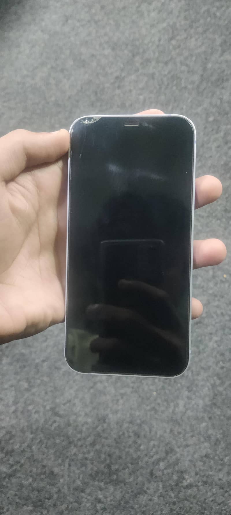 Apple iPhone 12 6