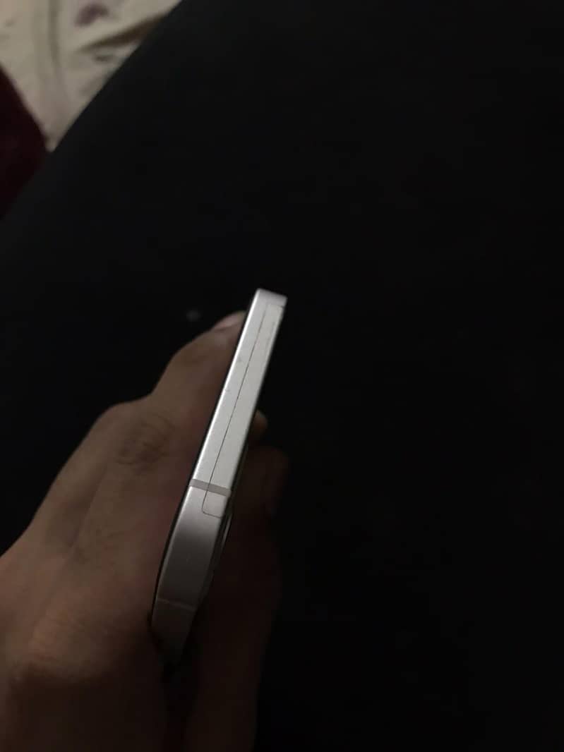 Apple iPhone 12 2