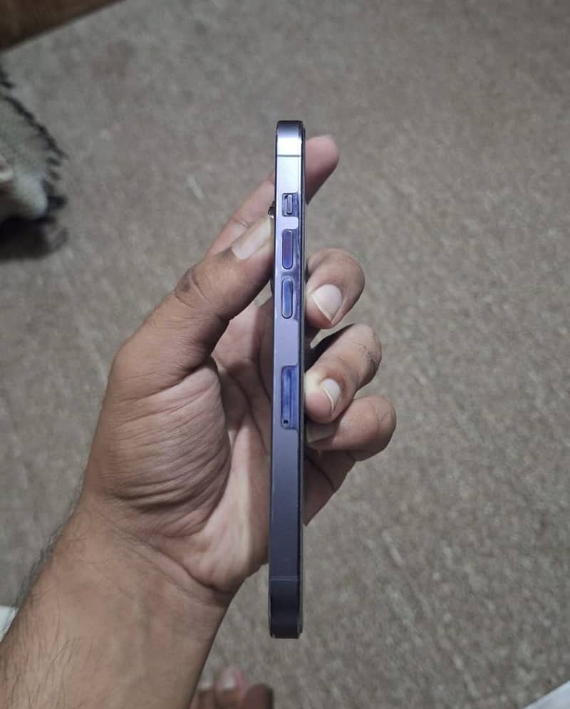 Apple iPhone 14 Pro 3