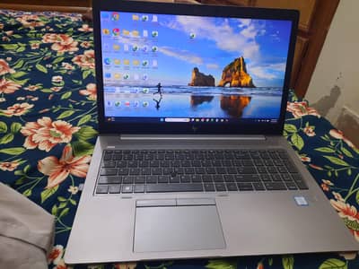 Hp zbook i7 8th generation _ 32 Gb ram , 4 Gb Amd Graphics card