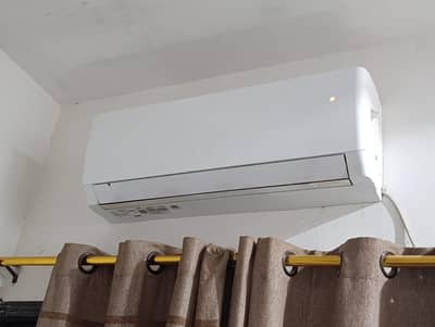 1 ton new gree inverter AC